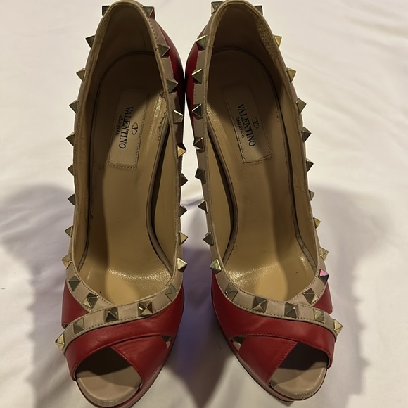 Valentino Red/Beige Leather Rockstud Crisscross Peep Toe Platform Pumps - Picture 8 of 16